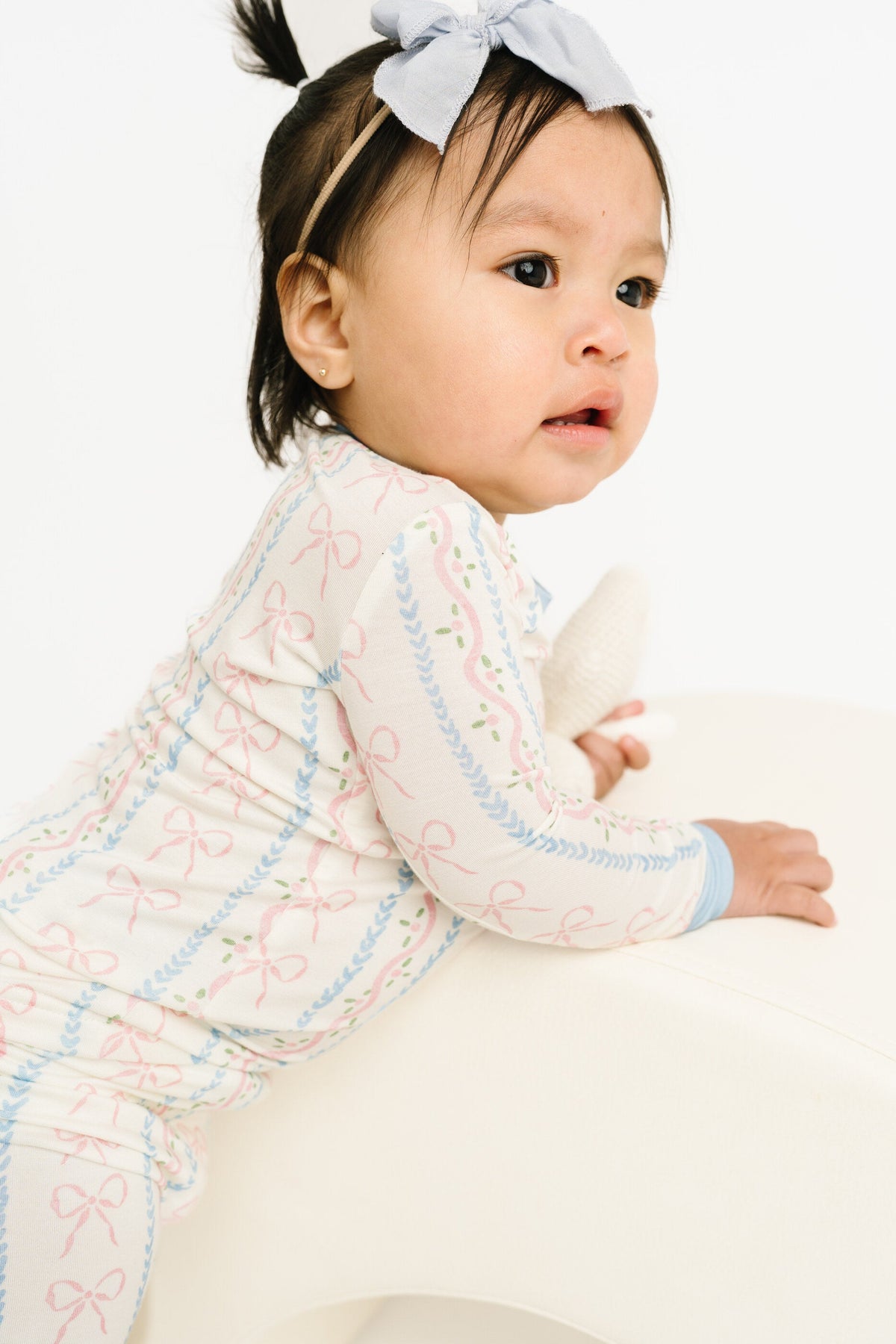 Dainty Bows Bamboo Set