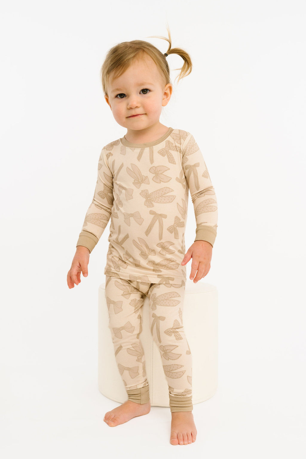 Neutral Bows Bamboo Set